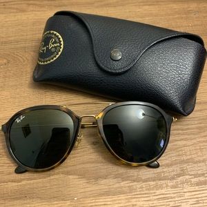 Rayban RB4253 Tortoise Gold Classic Sunglasses